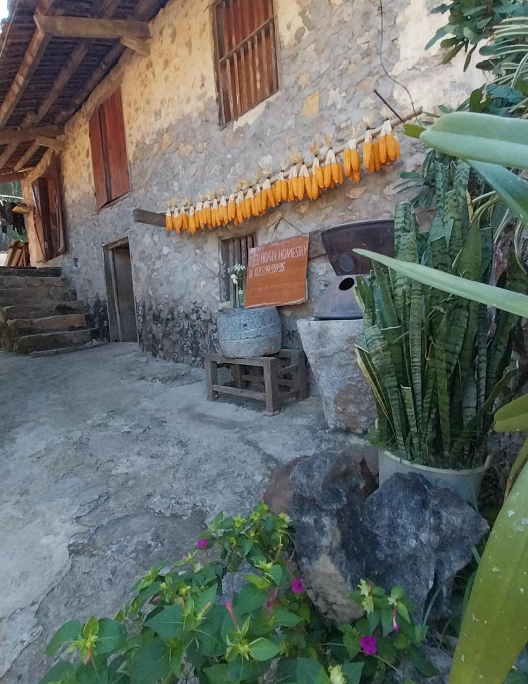 Trieu Hoan Homestay カオバン エクステリア 写真
