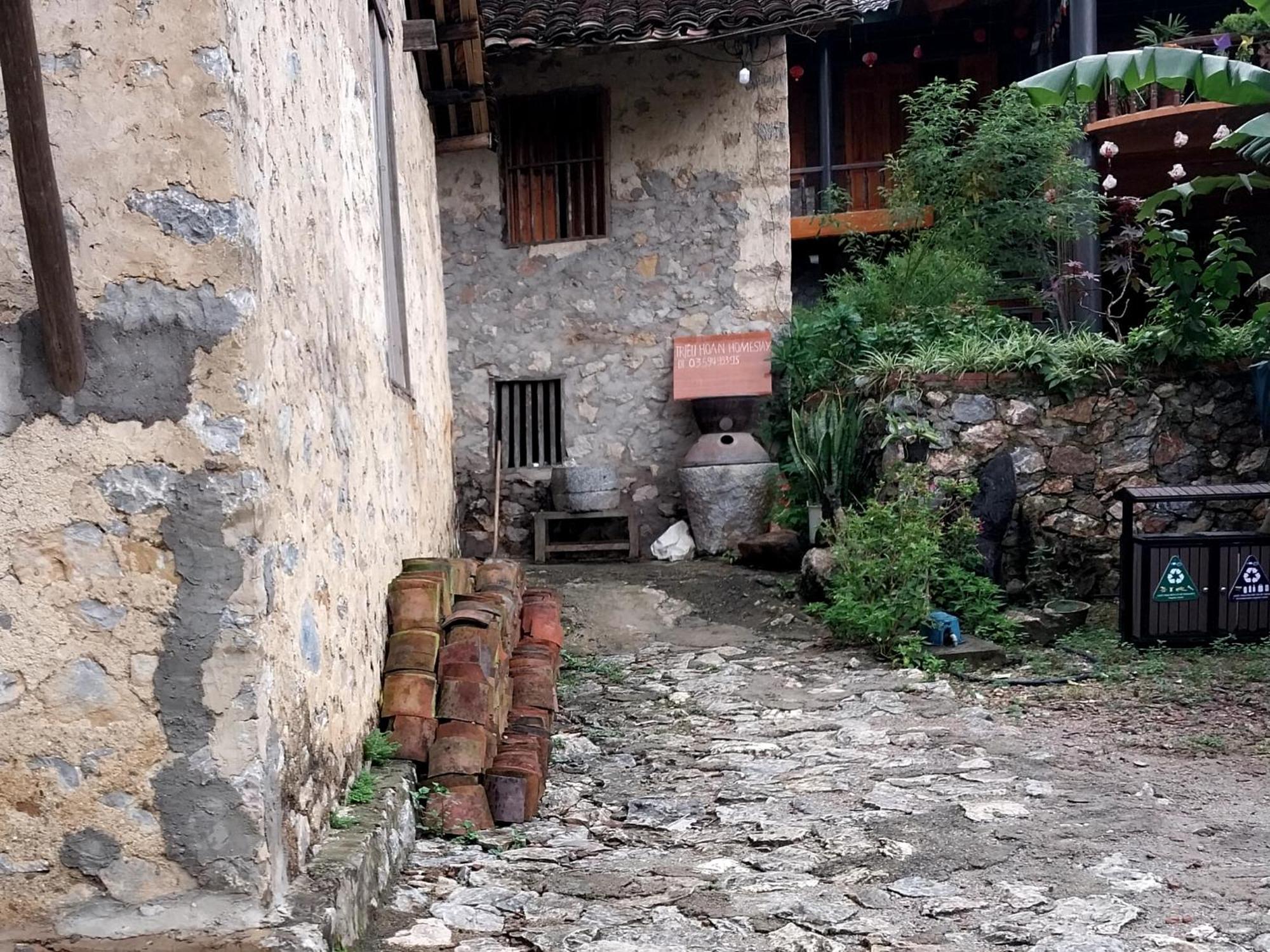 Trieu Hoan Homestay カオバン エクステリア 写真
