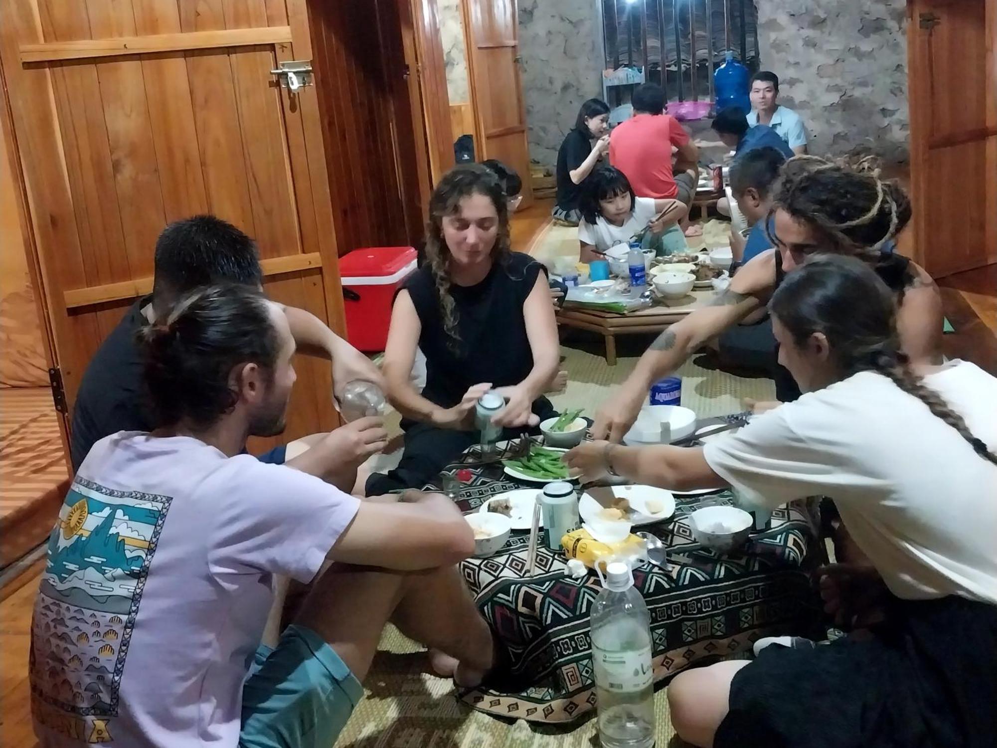 Trieu Hoan Homestay カオバン 部屋 写真