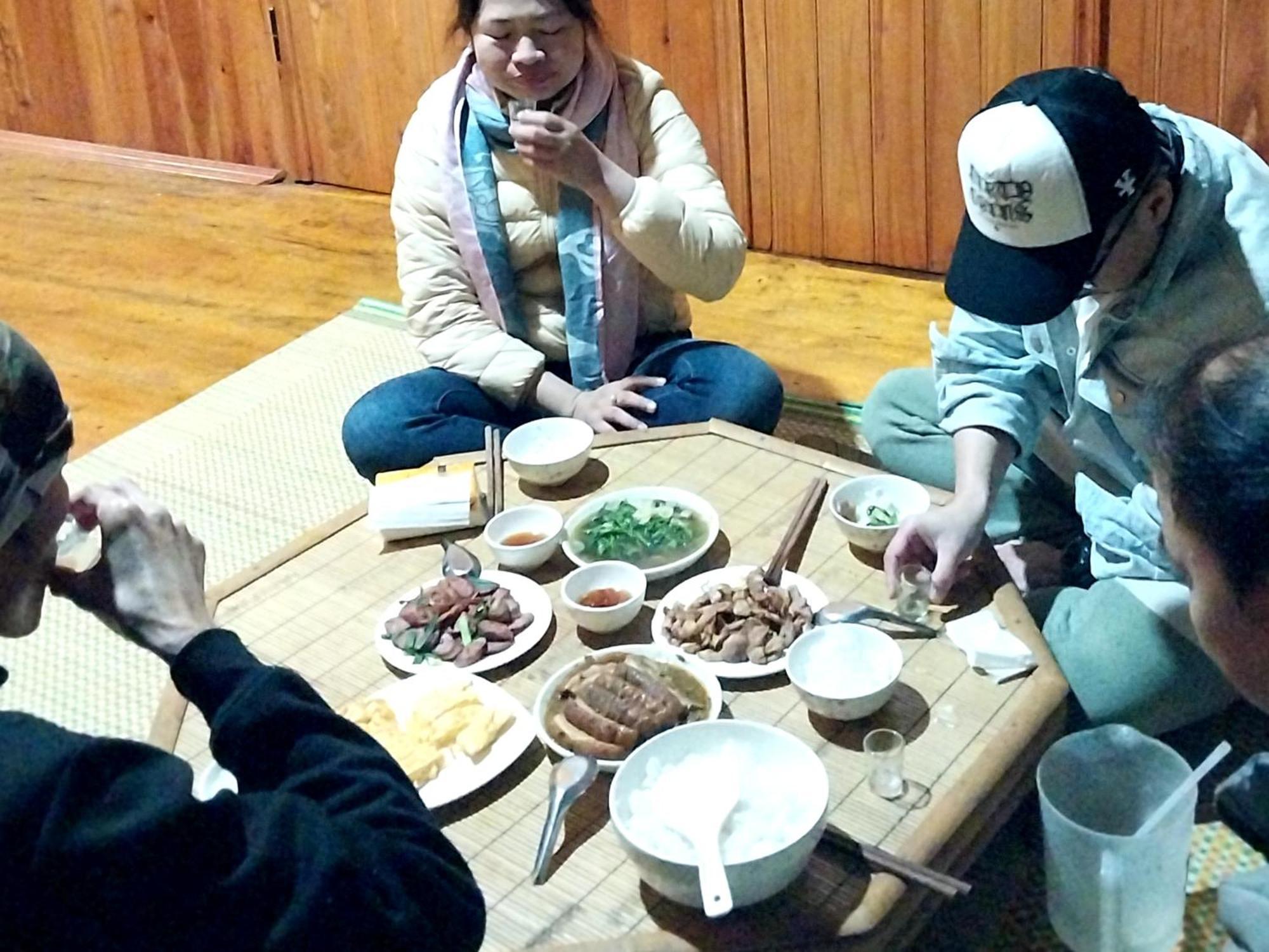 Trieu Hoan Homestay カオバン 部屋 写真