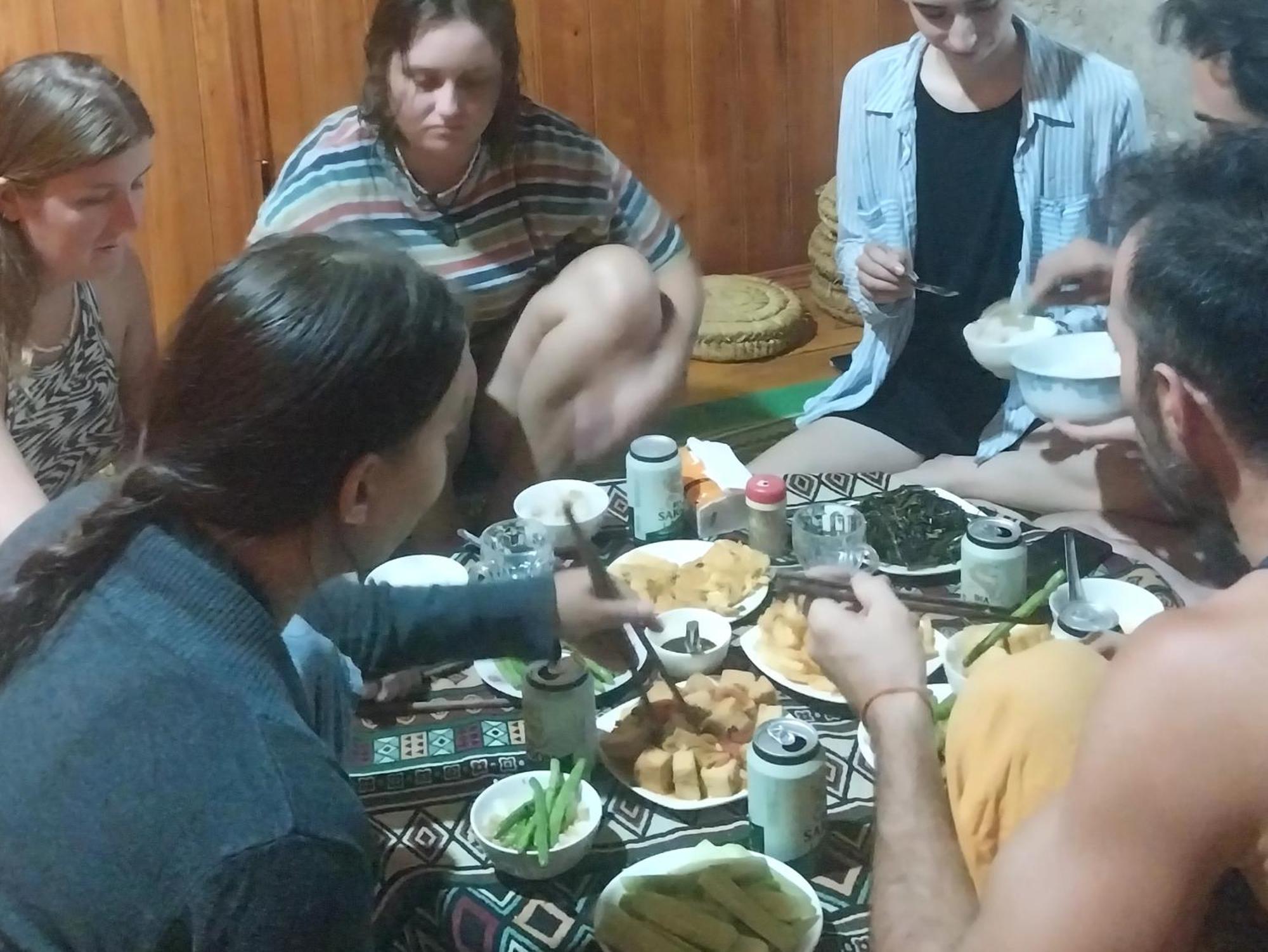 Trieu Hoan Homestay カオバン 部屋 写真