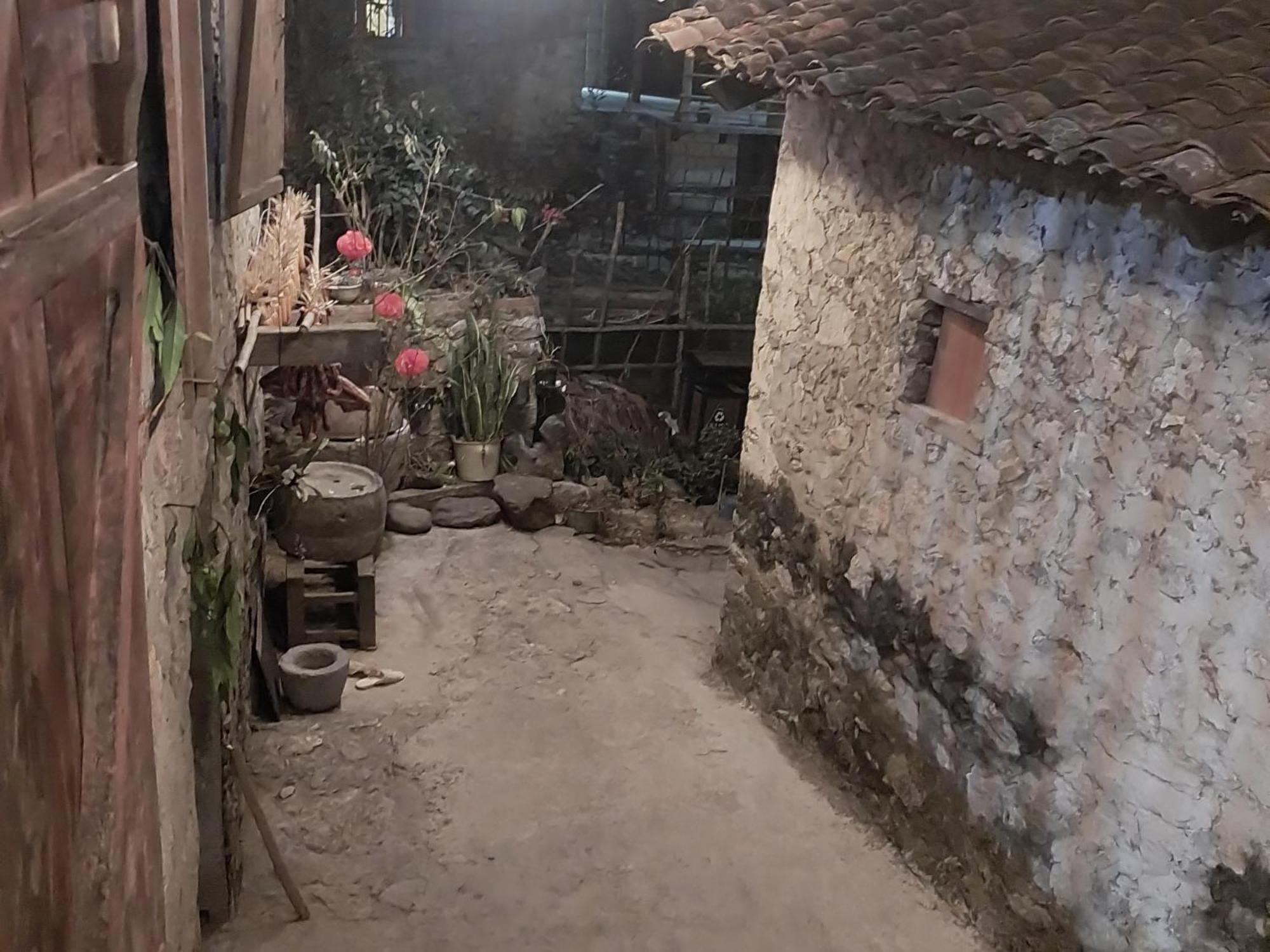 Trieu Hoan Homestay カオバン 部屋 写真